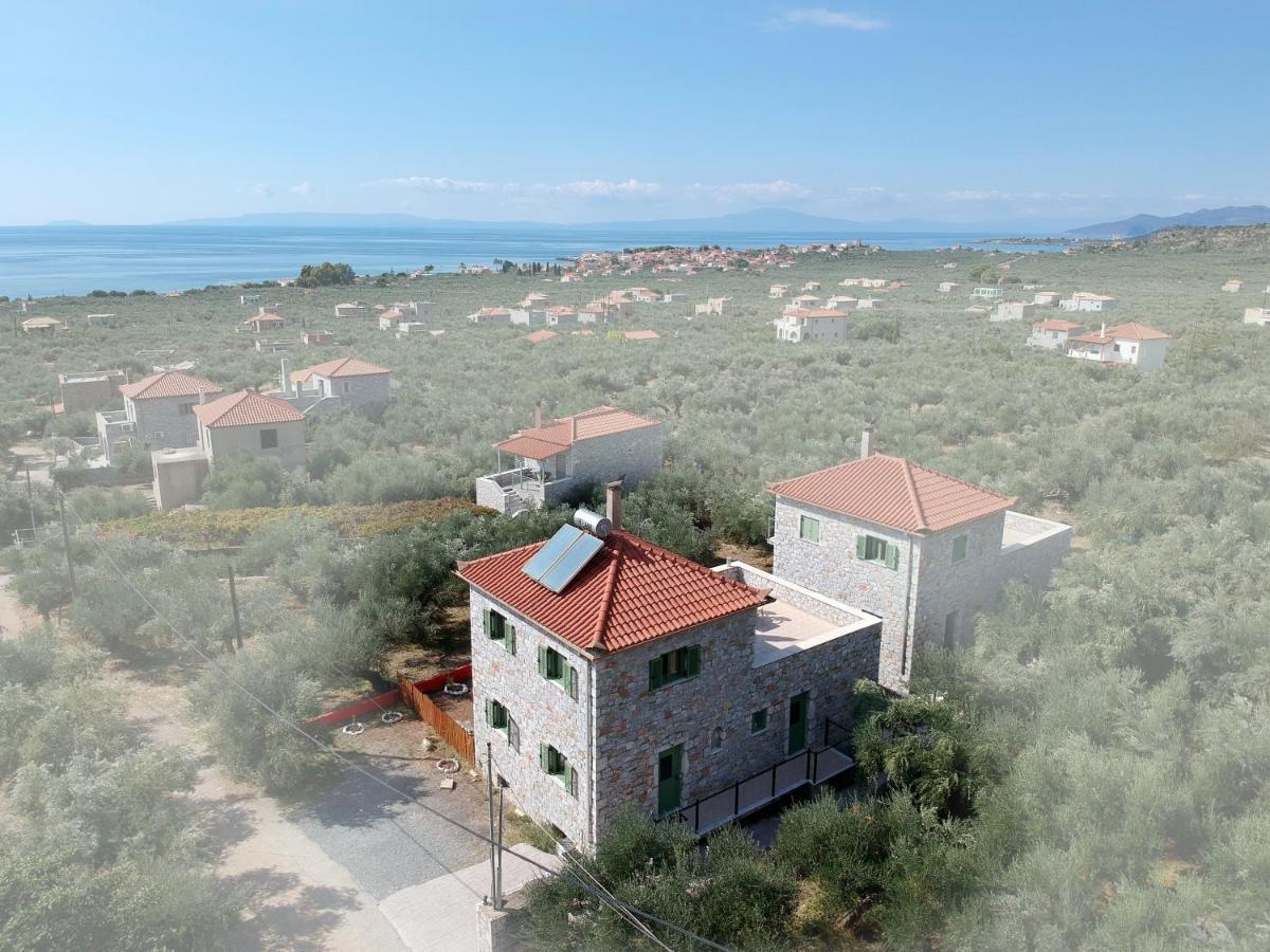 Mani Cosy View Maisonette Holiday home Riglia