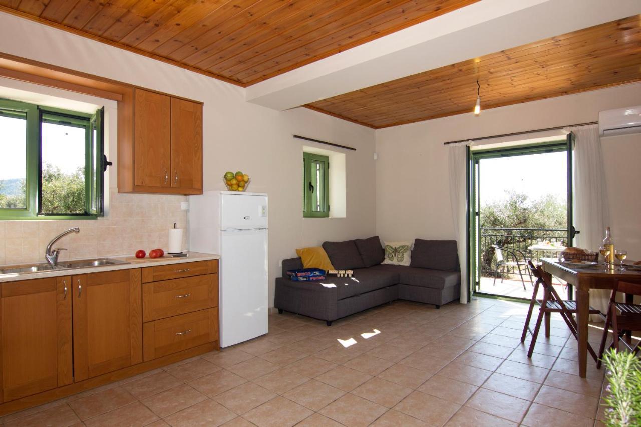 Case de vacanță Mani Cosy View Maisonette