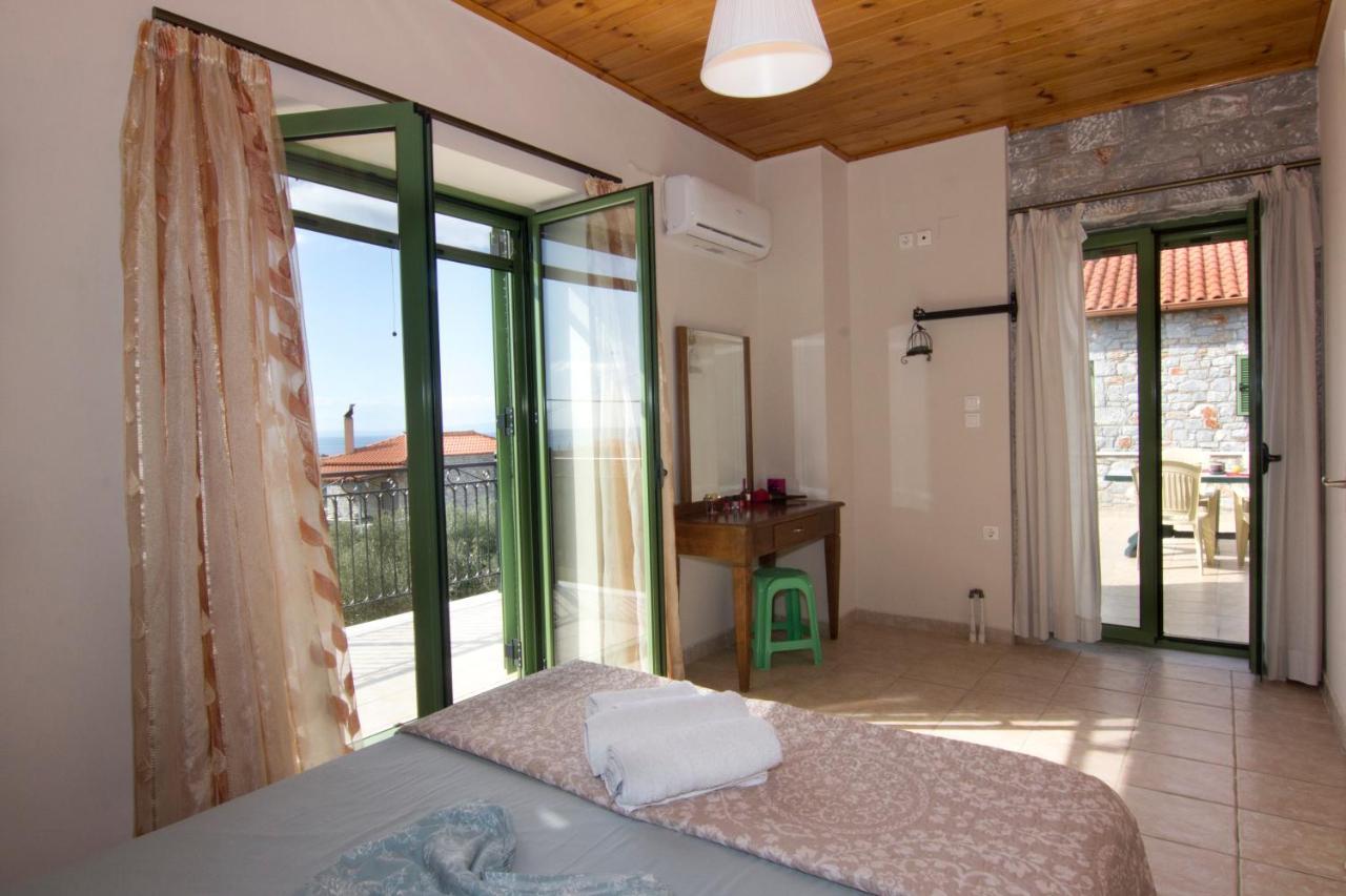 Mani Cosy View Maisonette Riglia